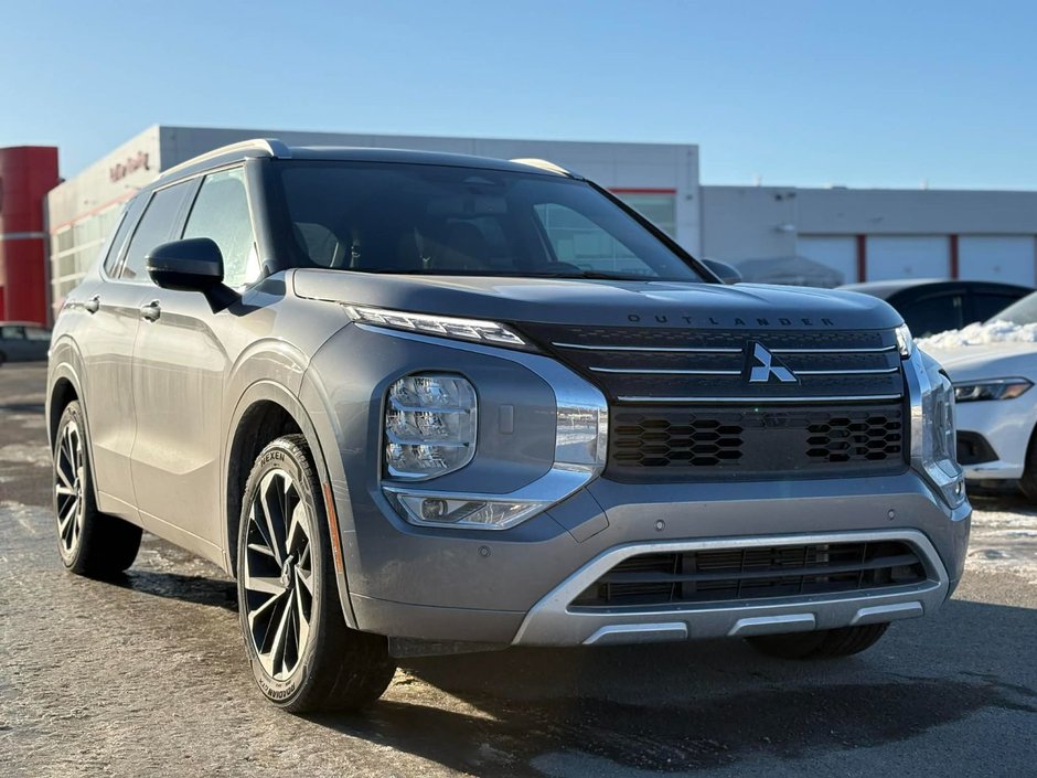 Mitsubishi Outlander GT*7 PASSAGERS* 2023 à Quebec, Québec