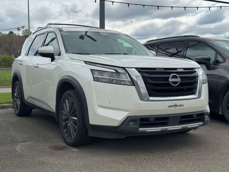 2023 Nissan Pathfinder SL*8 PASSAGERS* in Quebec, Quebec