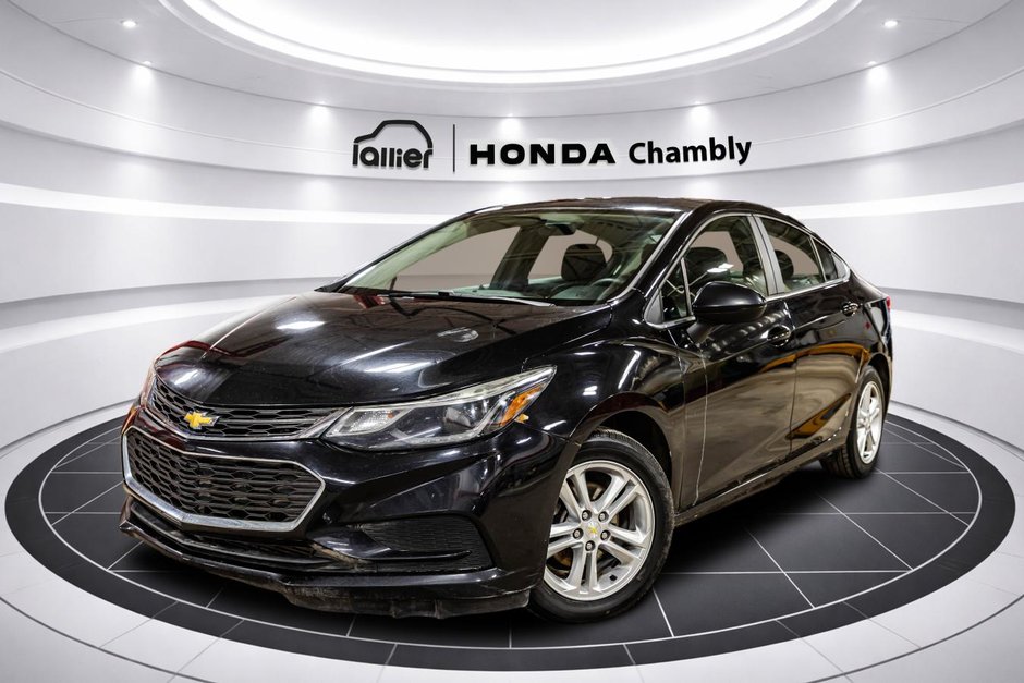 2018 Chevrolet Cruze LT 1.4L  MANUELLE I CAMERA I BLUETOOTH I SIEGES CHAUFFANTS I MAGS in Montréal, Quebec