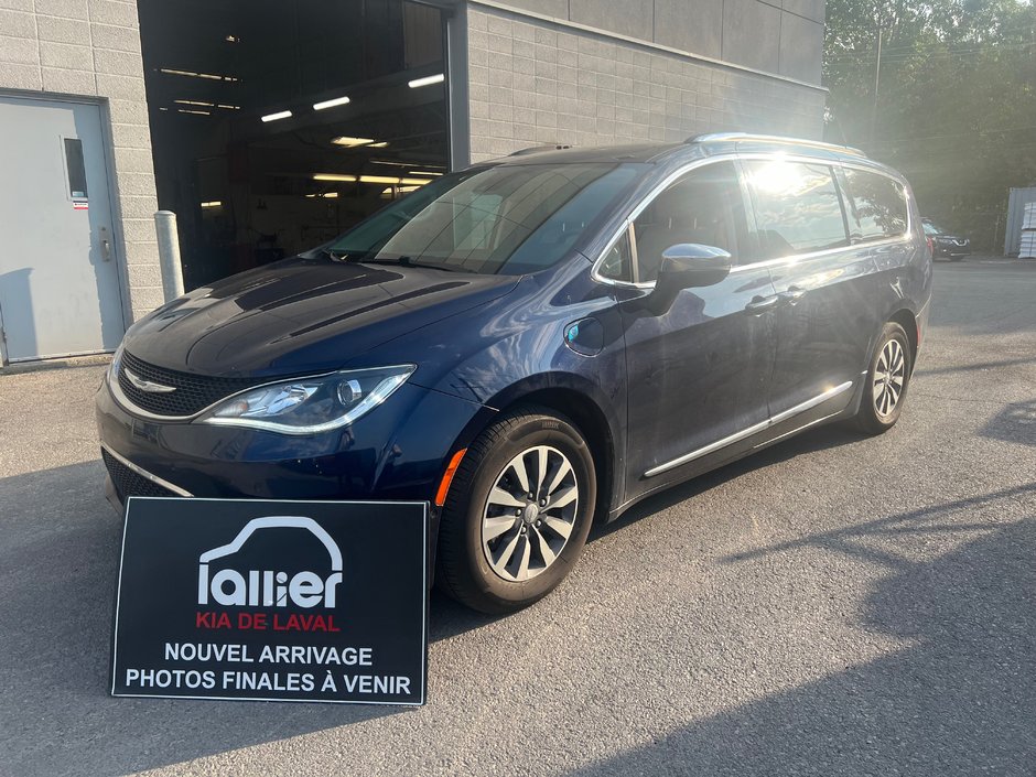 2020  Pacifica Hybrid Limited in , Quebec