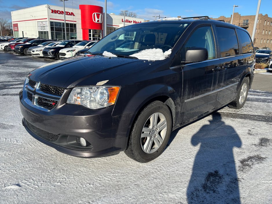 2017 Dodge Grand Caravan Crew in Montréal, Quebec