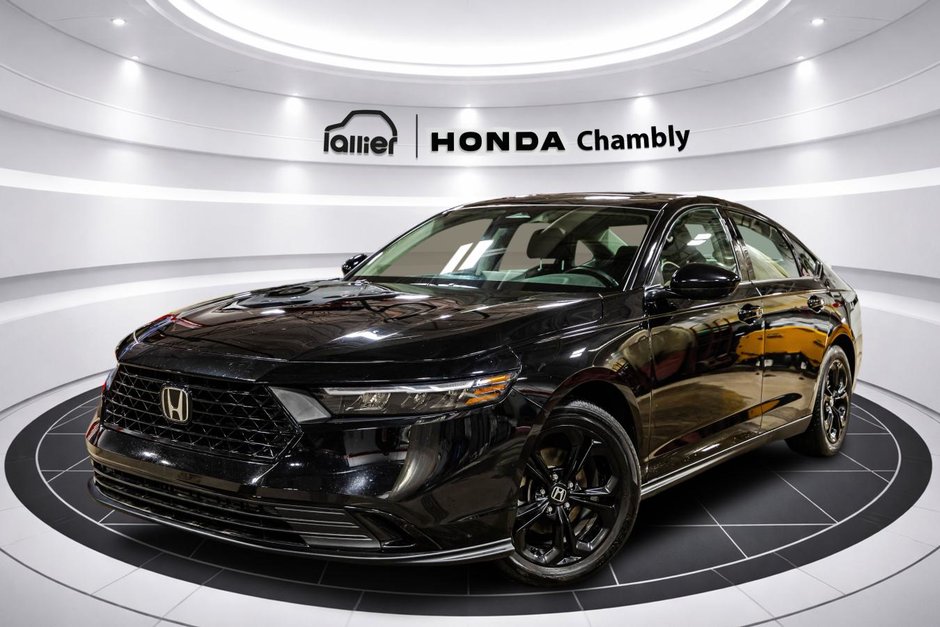2025 Honda Accord Sedan SE MAGS I TOIT OUVRANT I CARPLAY I SIEGES CHAUFFANTS I DEMARREUR I SECURITE ACTIVE in Montréal, Quebec