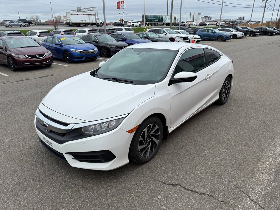 Honda Civic Coupe LX 2017 à Lachenaie, Québec