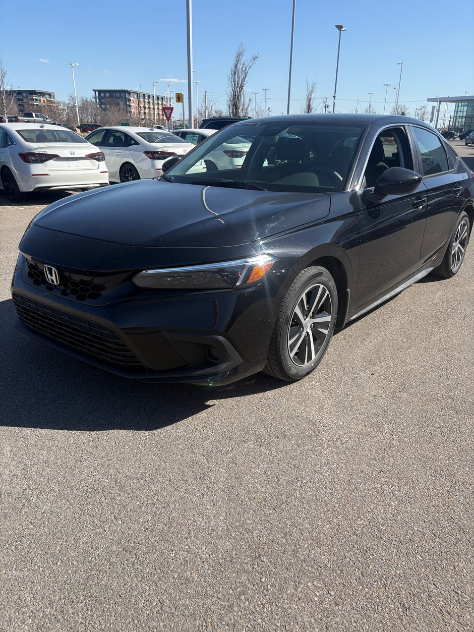 2022 Honda Civic Hatchback LX in Montréal, Quebec