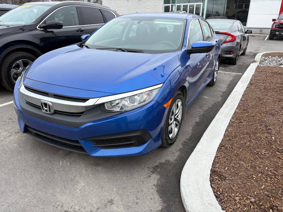 Honda Civic Sedan LX 2018 à Montréal, Québec