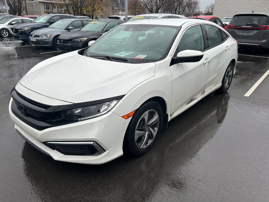 Civic Sedan LX RETOUR DE LOCATION 2019 à Montréal, Québec