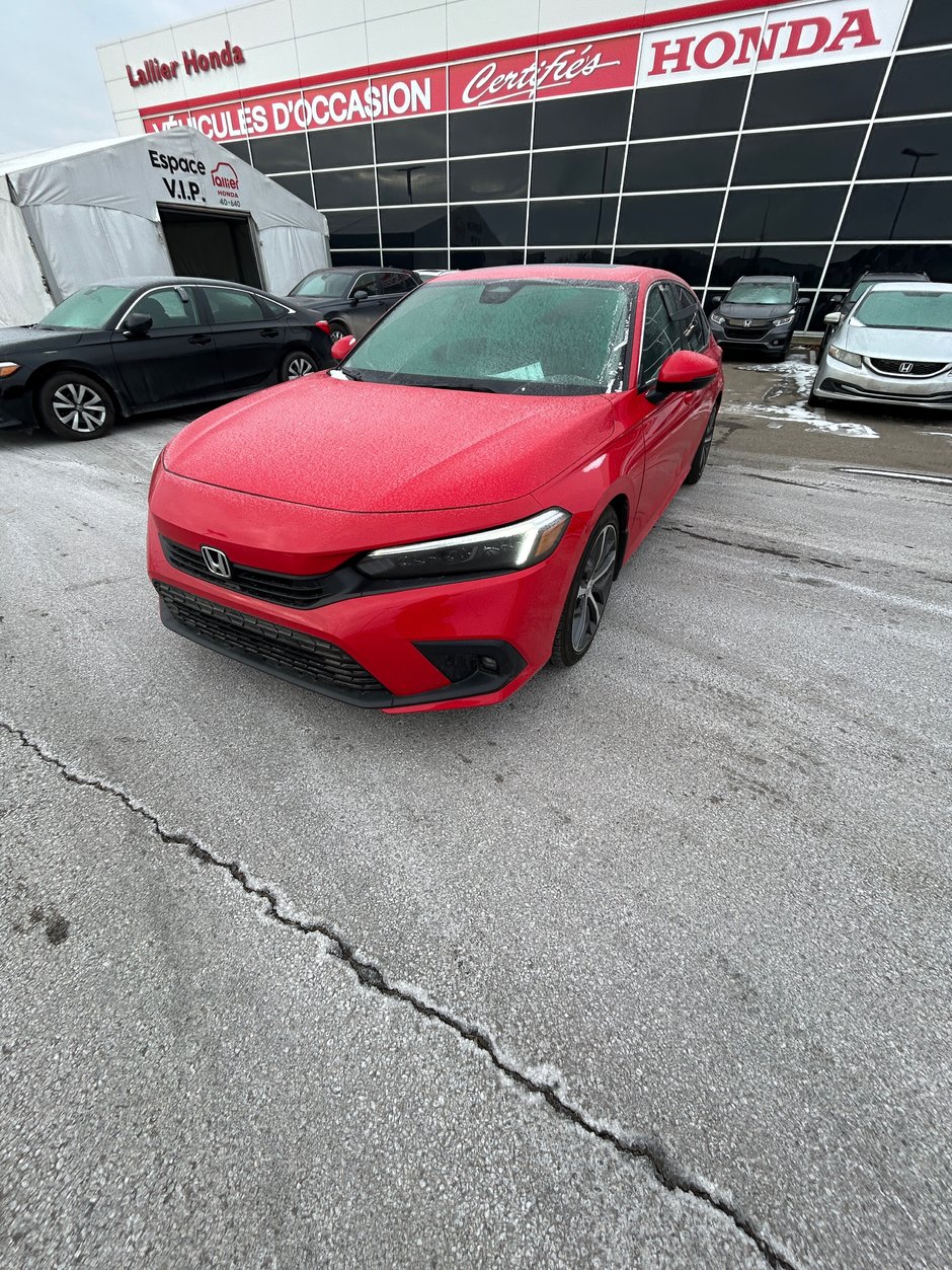 2022 Honda Civic Sedan Touring in Montreal, Quebec