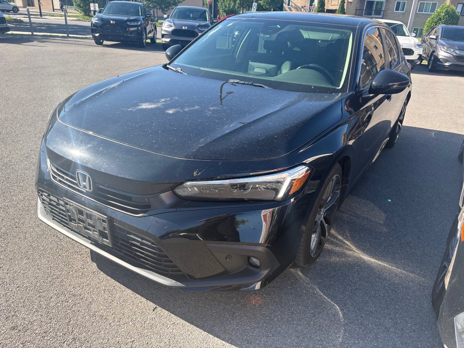 2023 Honda Civic Sedan Touring in Montréal, Quebec