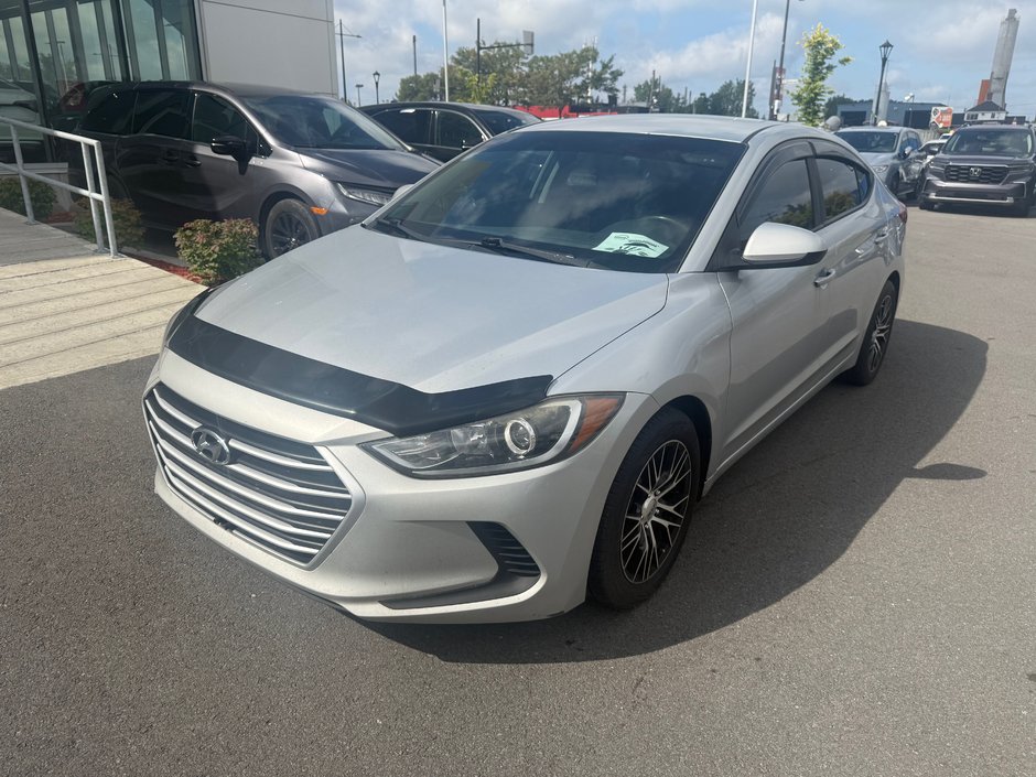 Hyundai Elantra LE 2017 à Montréal, Québec