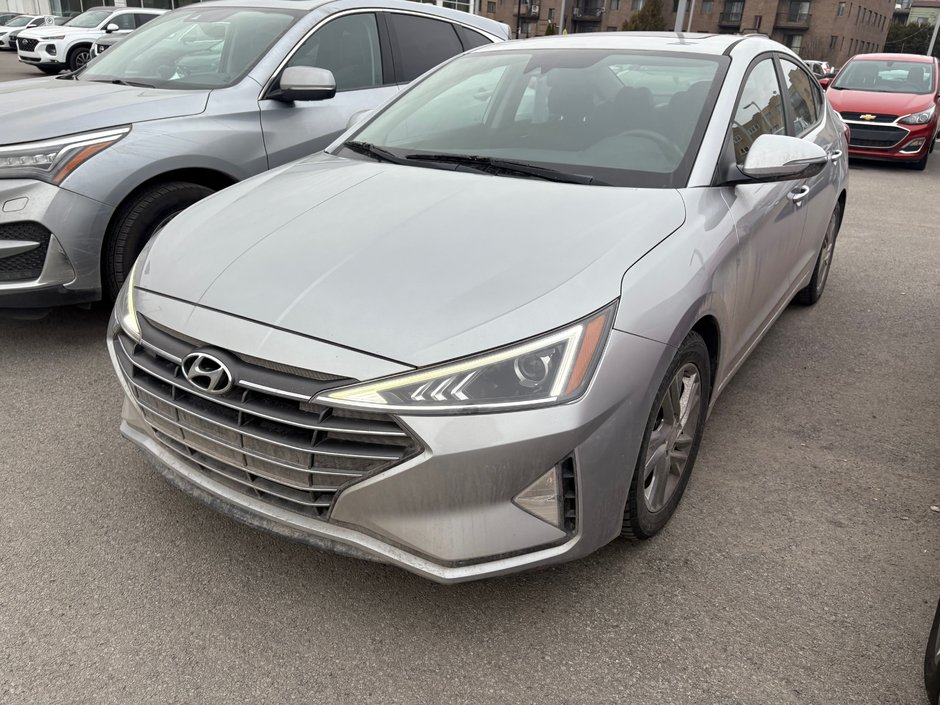 2020 Hyundai Elantra Preferred w/Sun & Safety Package in Montréal, Quebec