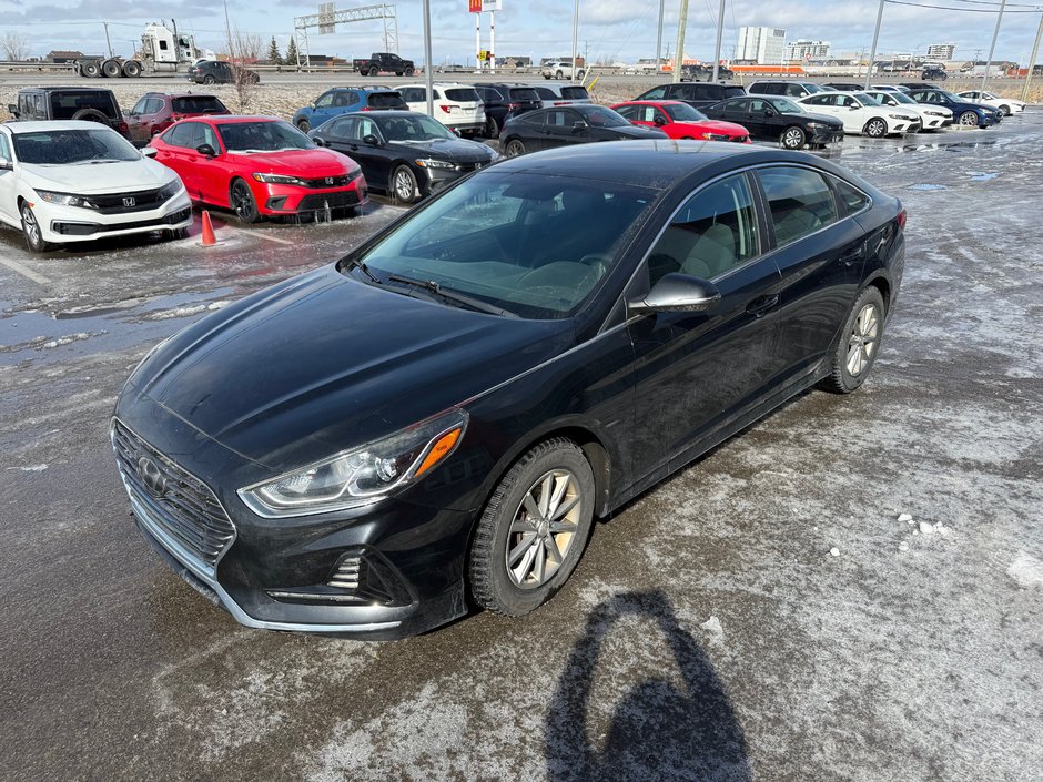 Hyundai Sonata Essential 2019 à Montréal, Québec