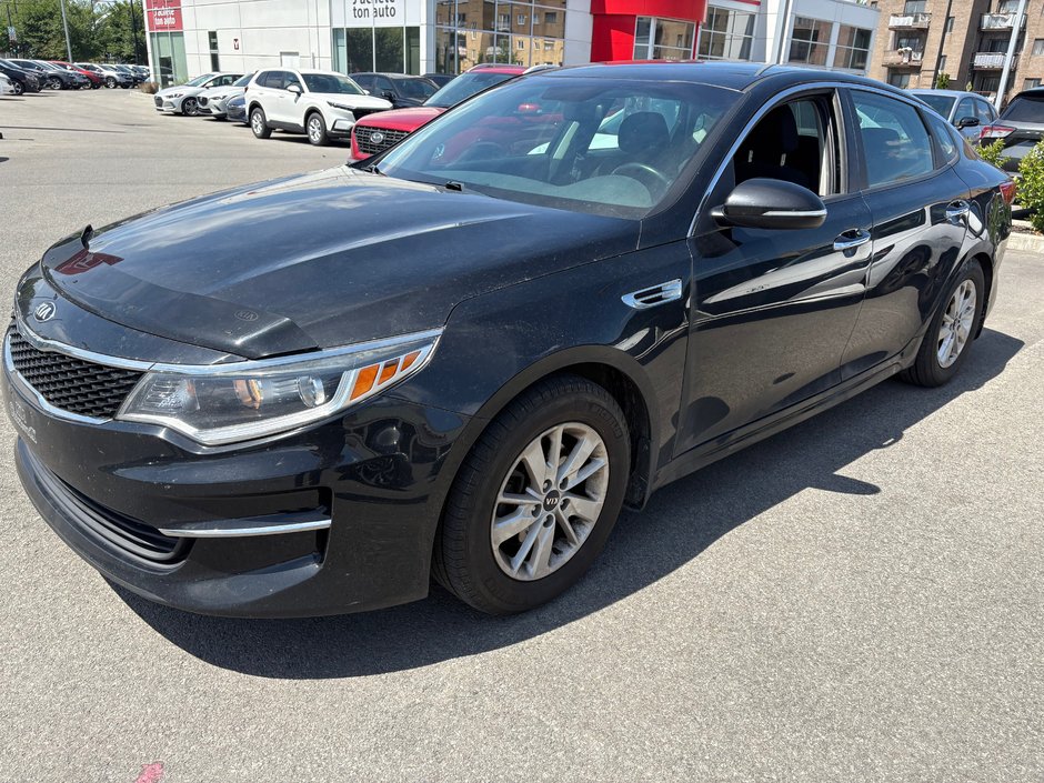 Kia Optima LX 2017 à Montréal, Québec
