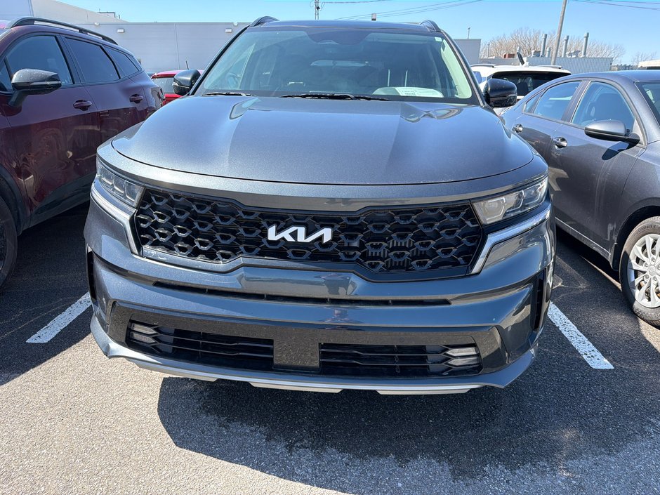 2022 Kia Sorento EX+ in Montréal, Quebec