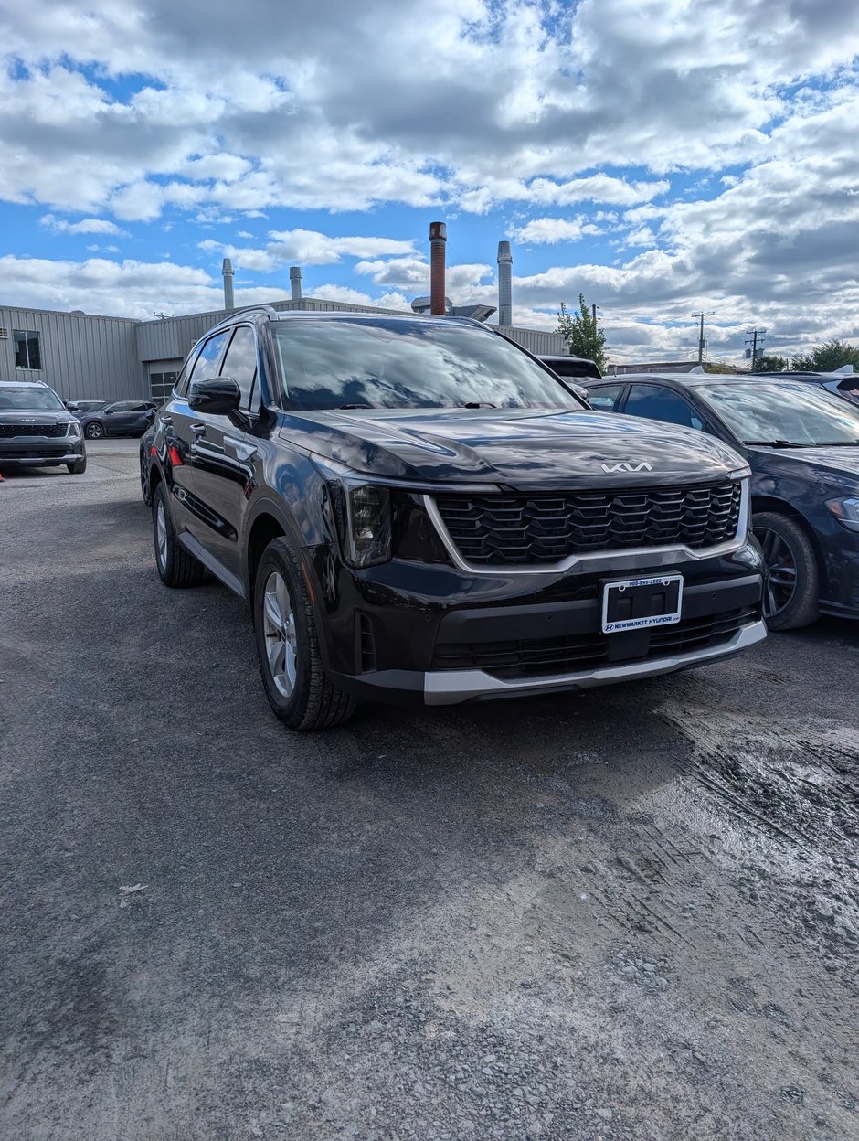 2024 Kia Sorento LX in Montréal, Quebec