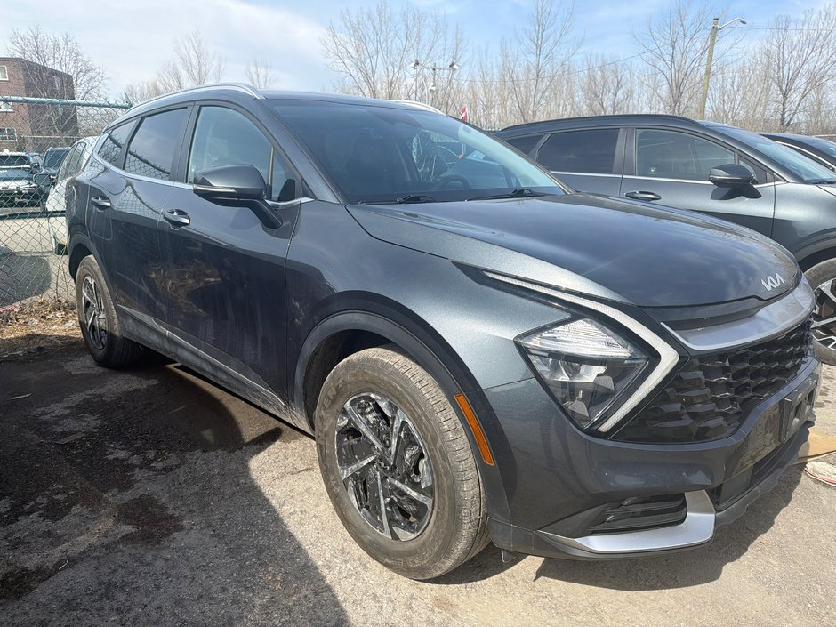 Kia Sportage Hybrid EX 2023 à Montréal, Québec