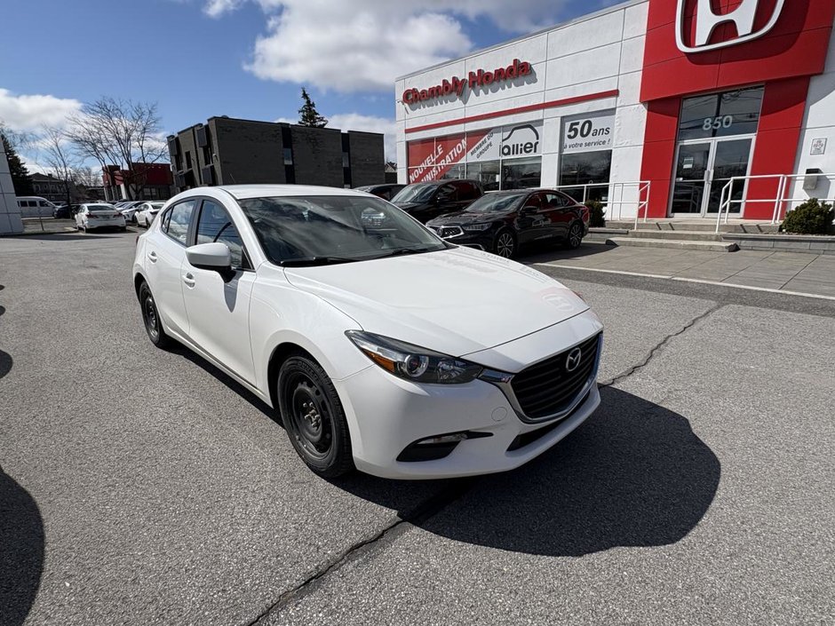 Mazda 3 GS CAMERA I BLUETOOTH I SIEGES ET VOLANT CHAUFFANTS I  MAGS 2017 à Montréal, Québec