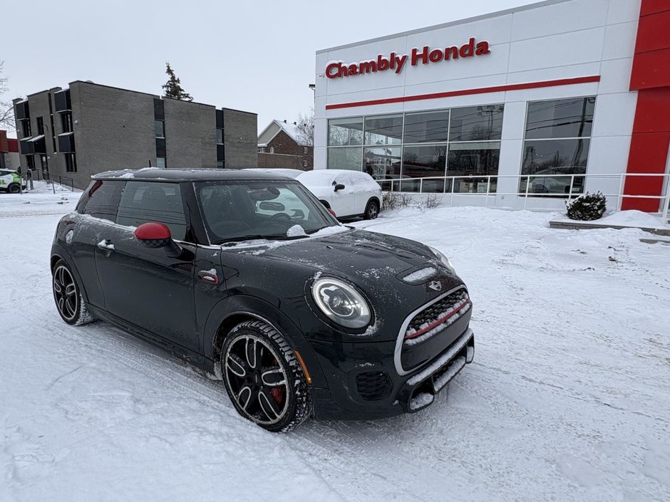 MINI 3 door John Cooper Works 45 000 KM I TOIT PANORAMIQUE I MAGS I SIEGES CHAUFFANTS I CAMERA 2018 à , Québec