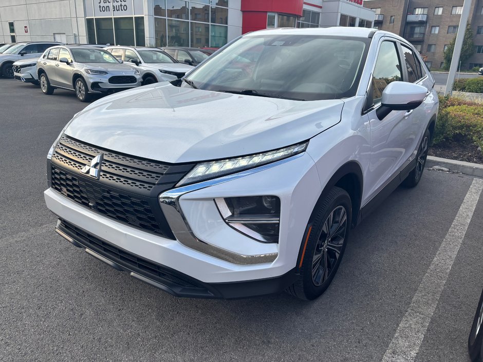 2022 Mitsubishi ECLIPSE CROSS ES in Montréal, Quebec
