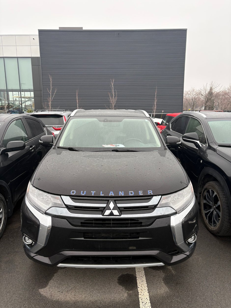 Mitsubishi Outlander PHEV  2018 à Montréal, Québec