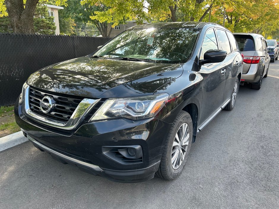 Pathfinder S AWD V6 3.5L 8 PLACES 2018 à Montréal, Québec