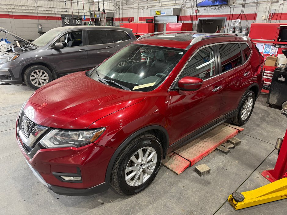 Nissan Rogue SV 2018 à Montréal, Québec