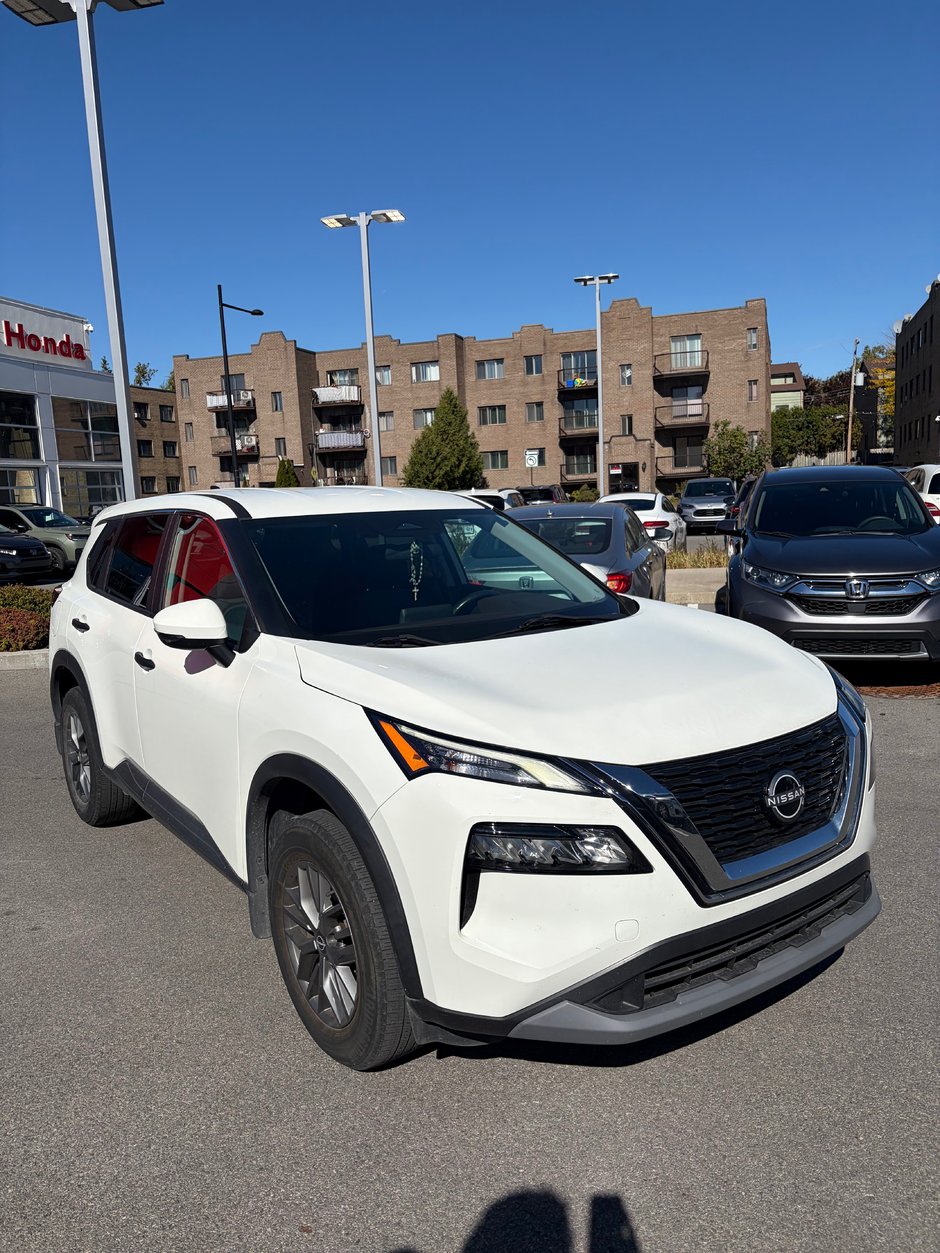 2022 Nissan Rogue S in Montréal, Quebec