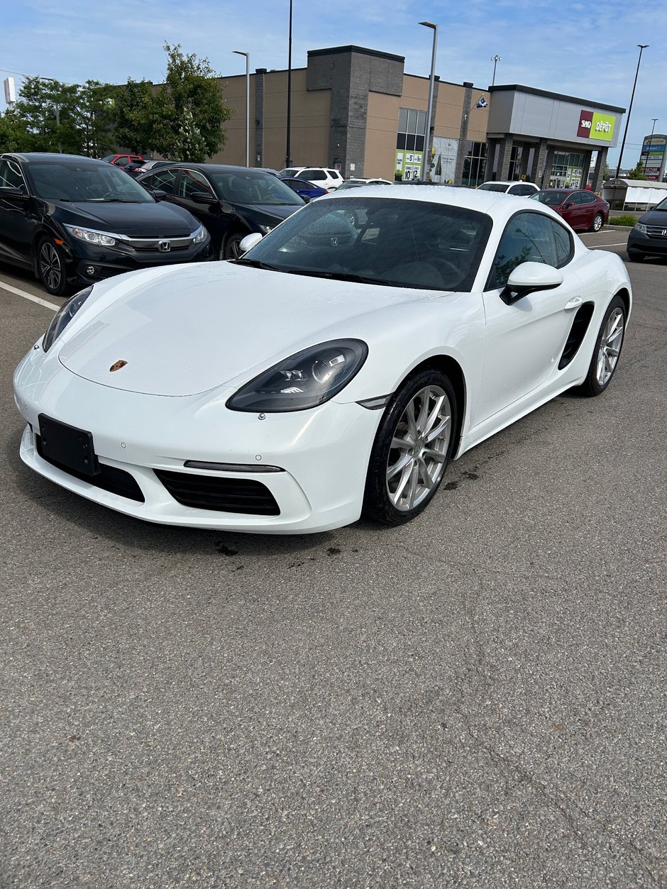 Porsche 718 Cayman  2020 à , Québec