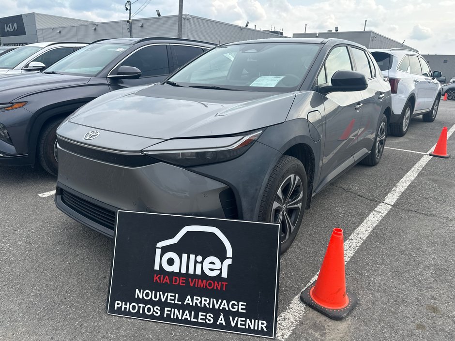 Toyota bZ4X XLE 2023 à Montréal, Québec