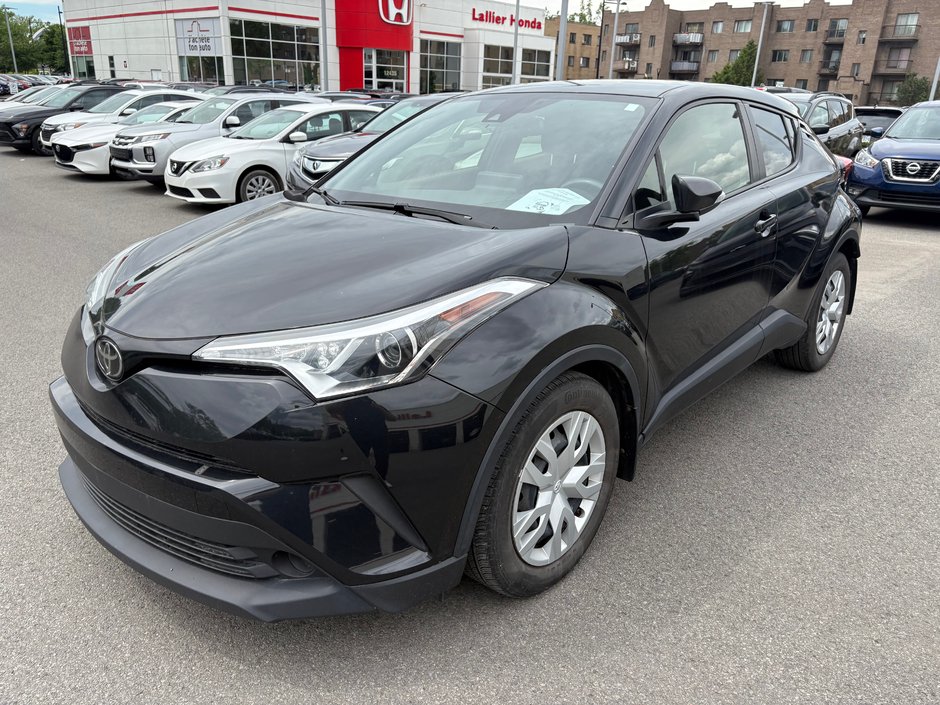 Toyota C-HR  2019 à Montréal, Québec