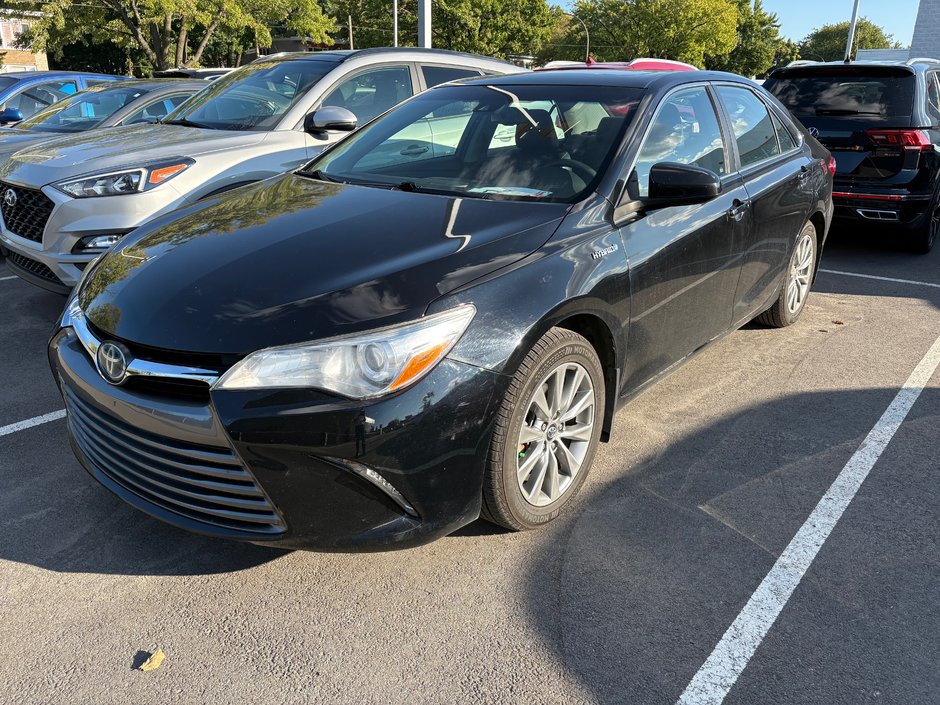 Toyota Camry Hybrid XLE HYBIDE POUR L'ÉCONOMIE ET LA DISTANCE 2017 à Montréal, Québec