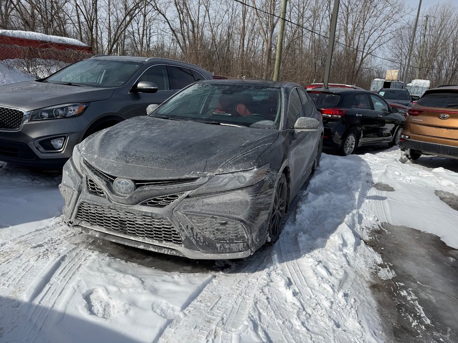Toyota Camry Hybrid XSE 2023 à Montréal, Québec