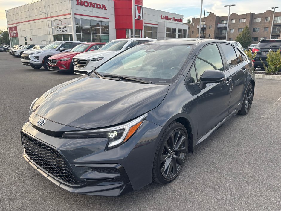 2023 Toyota Corolla SE HYBRIDE in Montréal, Quebec
