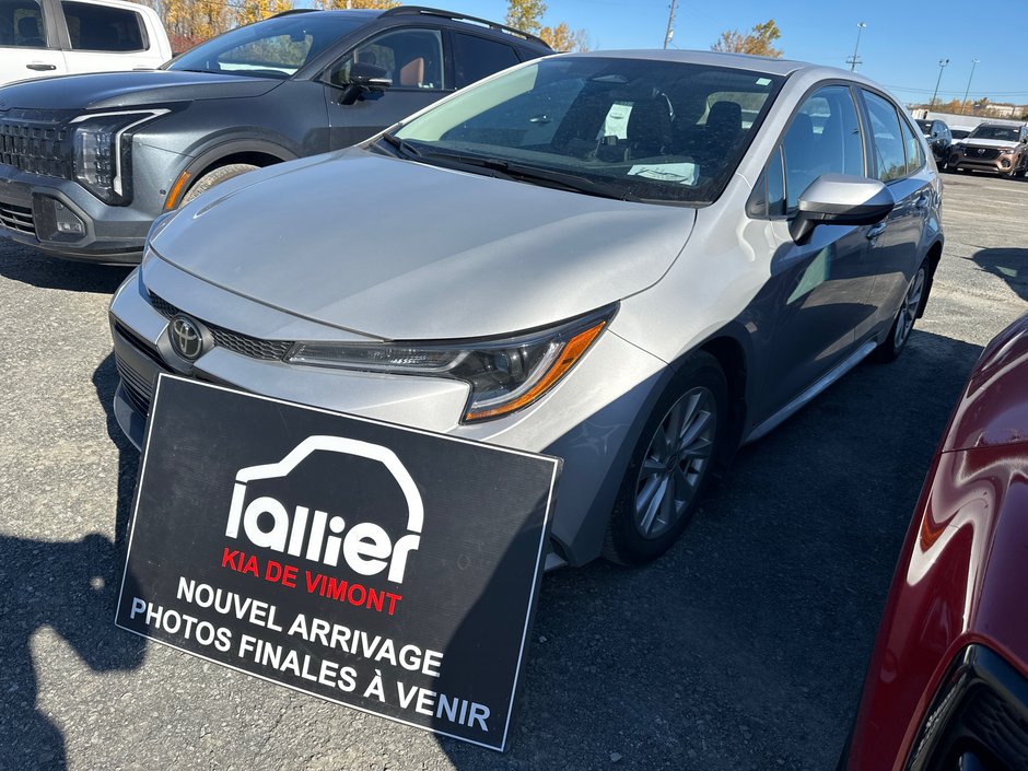 2024 Toyota Corolla LE in Montréal, Quebec