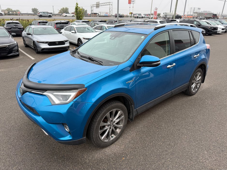 2016 Toyota RAV4 Hybrid Limited/HYBRID/AWD in Montréal, Quebec