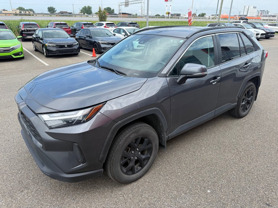 2024 Toyota RAV4 XLE/AWD/JAMAIS ACCIDENTÉ in Montréal, Quebec