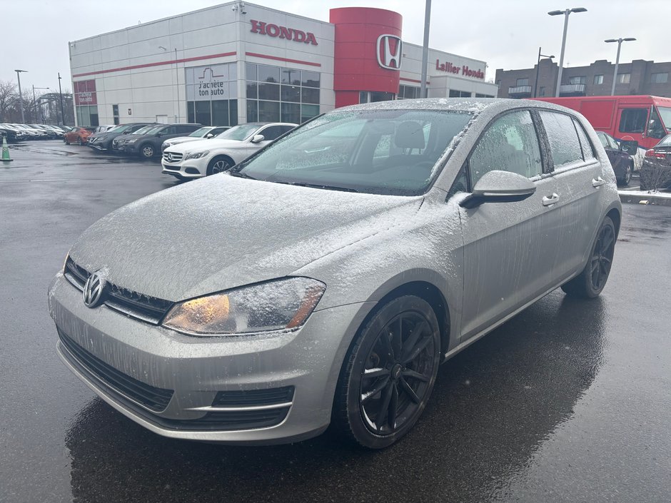 Volkswagen Golf TRENDLINE 2017 à Montréal, Québec