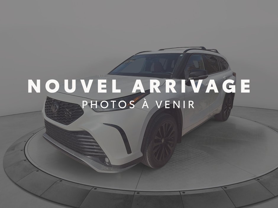 2023 Toyota Highlander in Chicoutimi, Quebec