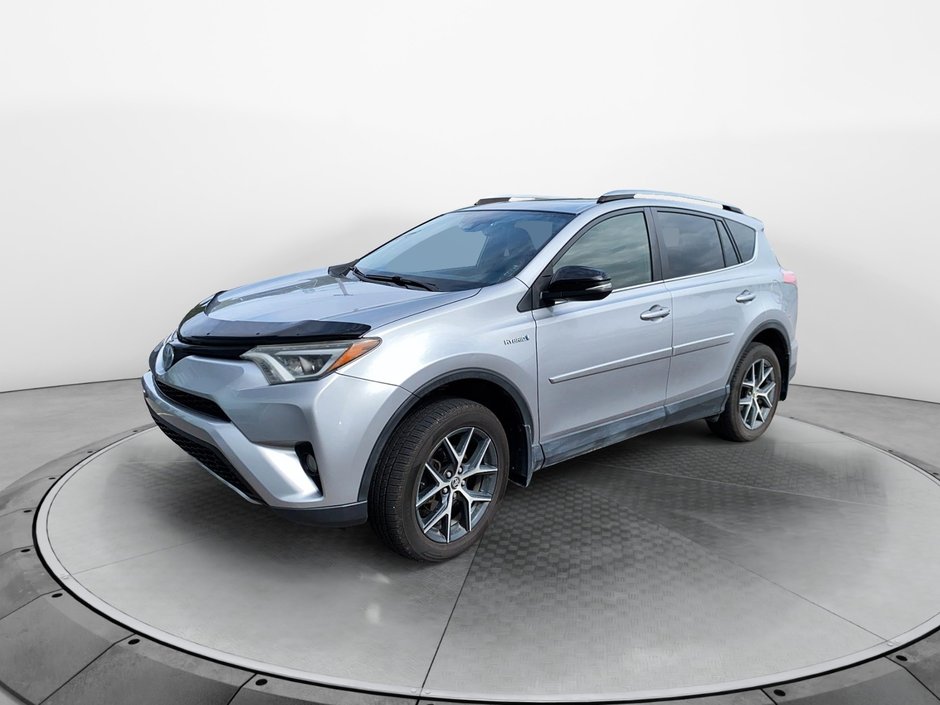 2017 Toyota RAV4 Hybrid in Sept-Îles, Quebec - w940px
