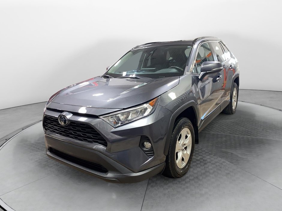 2020 Toyota RAV4 in Jonquière, Quebec - w940px