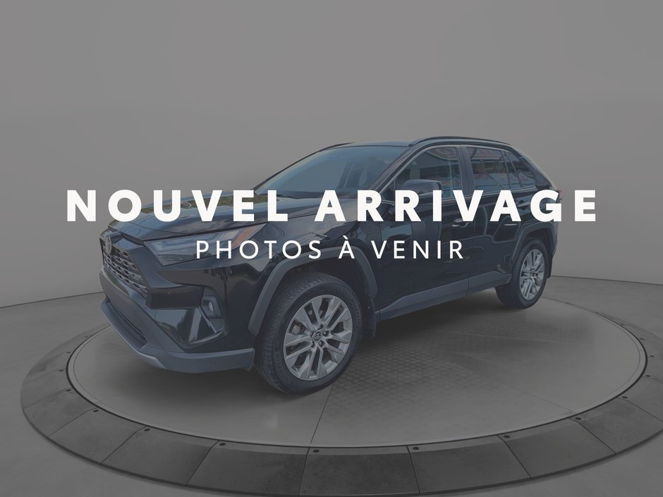 Toyota RAV4 Limited 2024 à Chicoutimi, Québec