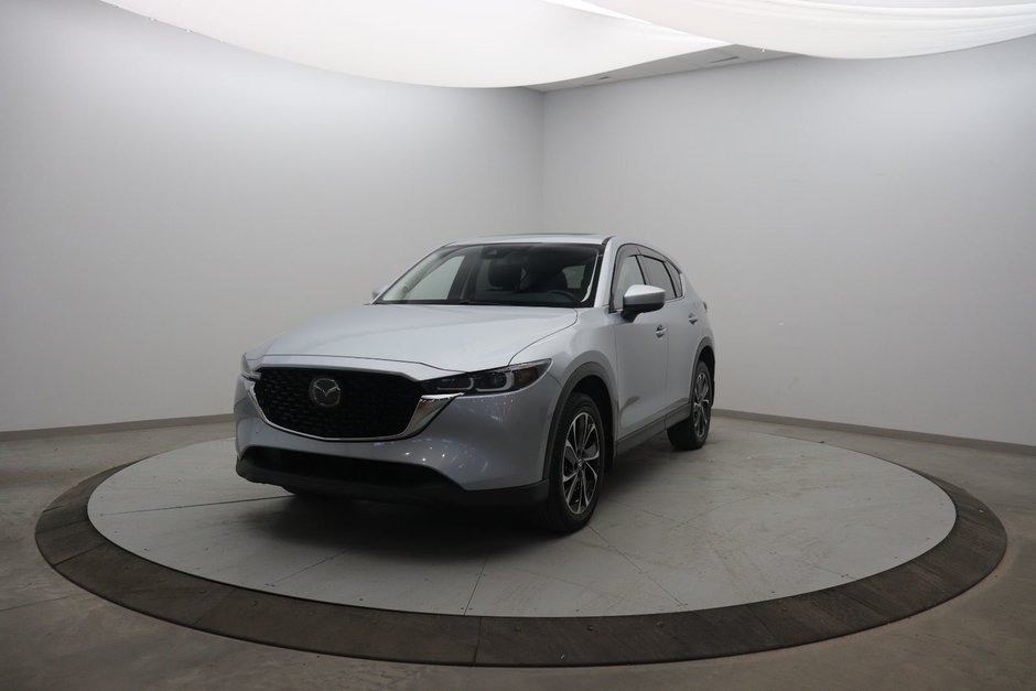 2023 Mazda CX-5 in Baie-Comeau, Quebec - w940px