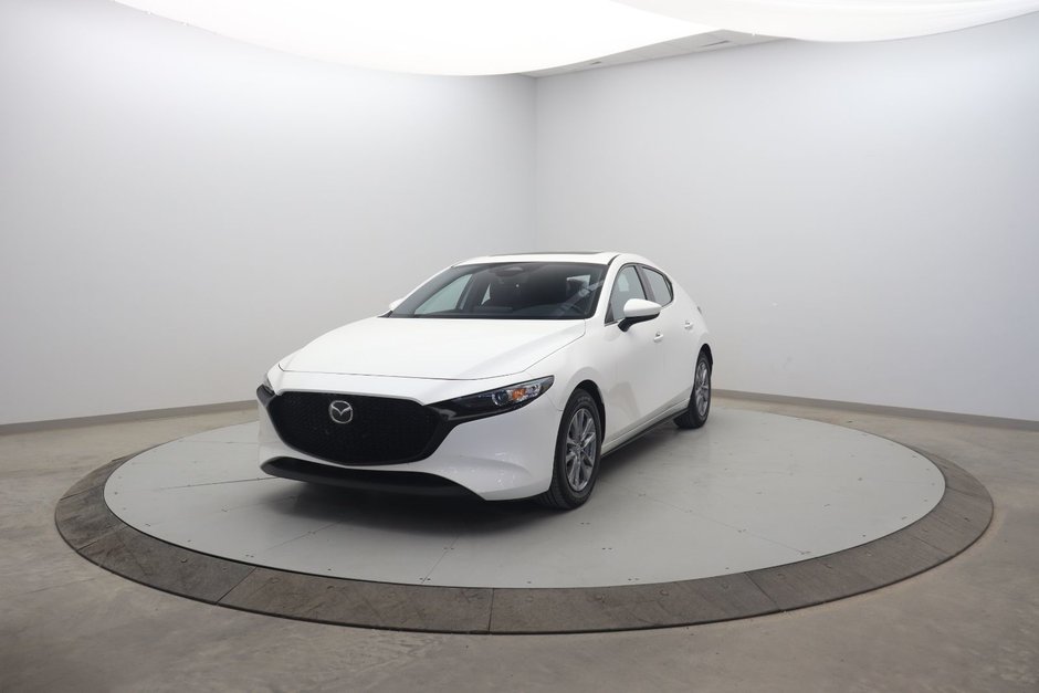 2024 Mazda 3 Sport in Sept-Îles, Quebec - w940px