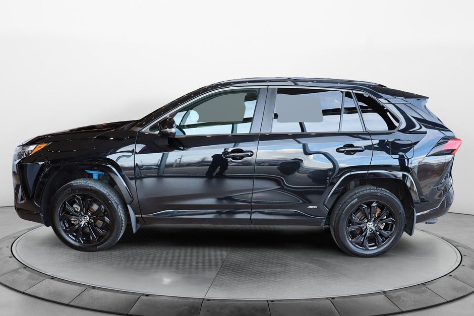 Toyota RAV4 Hybrid SE 2022-6