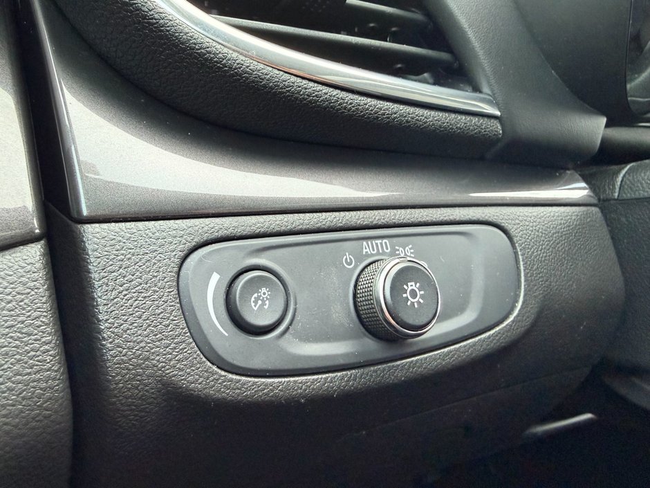 Buick Encore Preferred 2019-14