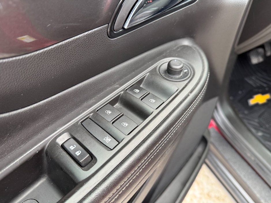 Buick Encore Preferred 2019-13