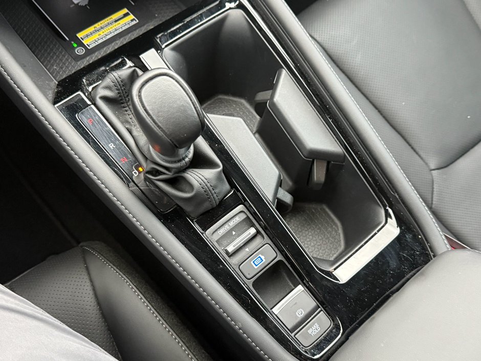 Honda Accord Hybrid Touring 2024-15