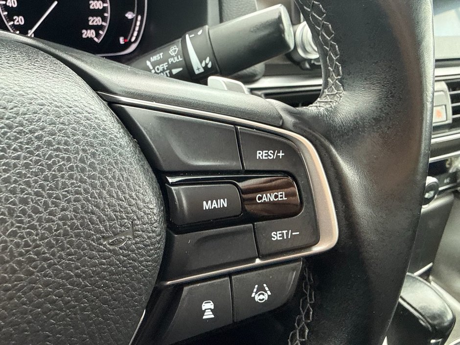 Honda Accord Sedan Sport 2018-15