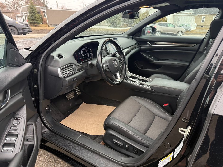 Honda Accord Sedan Sport 2020-11