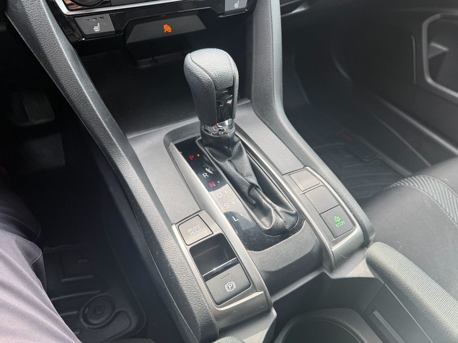 2019 Honda Civic Hatchback LX-17