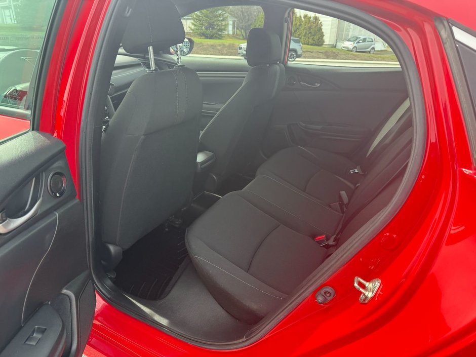 2019 Honda Civic Hatchback LX-11